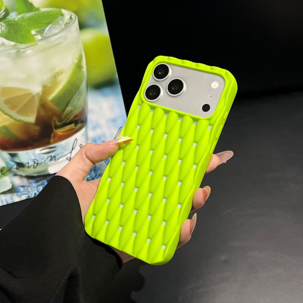 Heat Dissipation Mesh Breathable Case - For IPhone 15 16 17 Pro